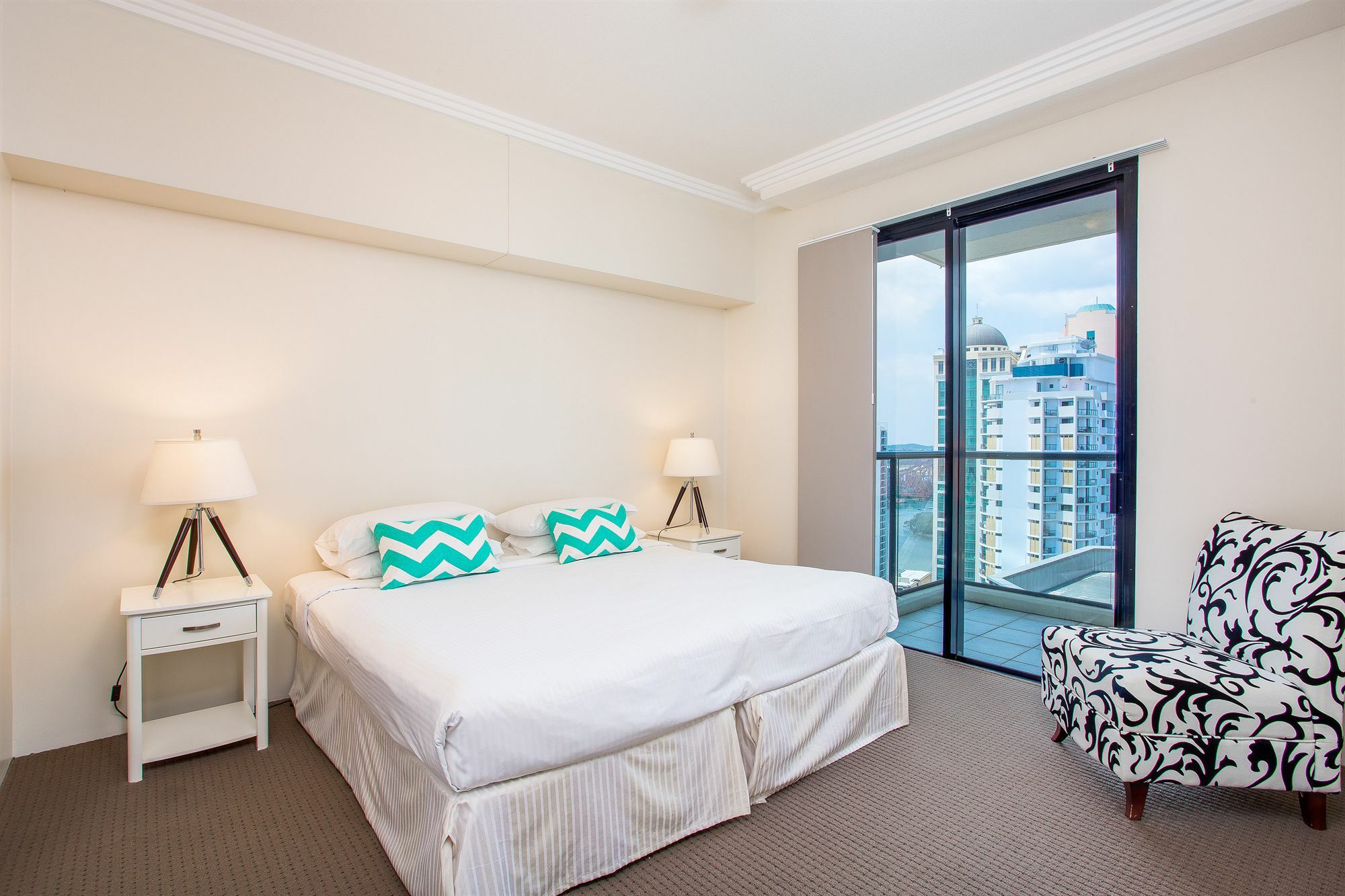 Republic Aparthotel 4*